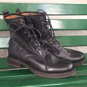 Excellent Frye Veronica Combat Boot